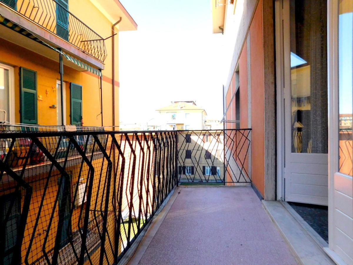 Trilocale Vicino Alla Stazione, Леванто Экстерьер фото
